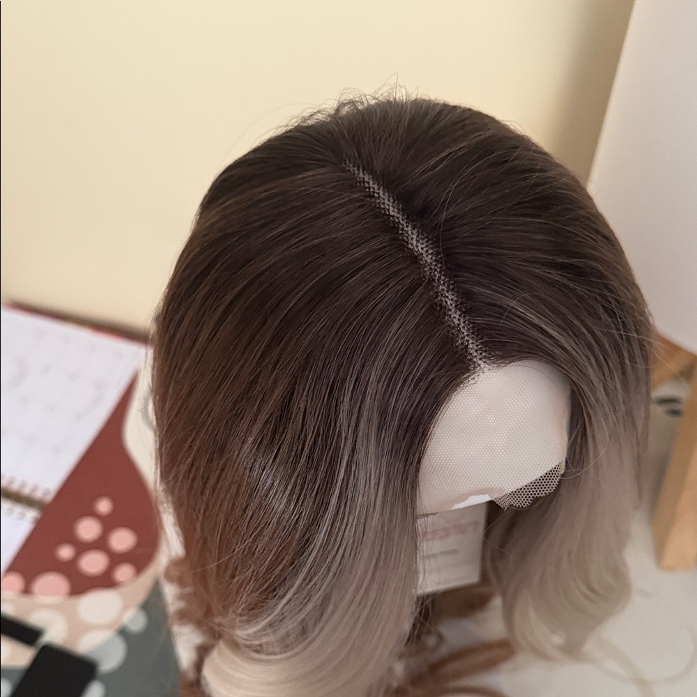 Blonde Icy and Ginger Crown by Chelsey Smith Crowns. Perla Petite. NWT. T part. - Picture 9 of 9